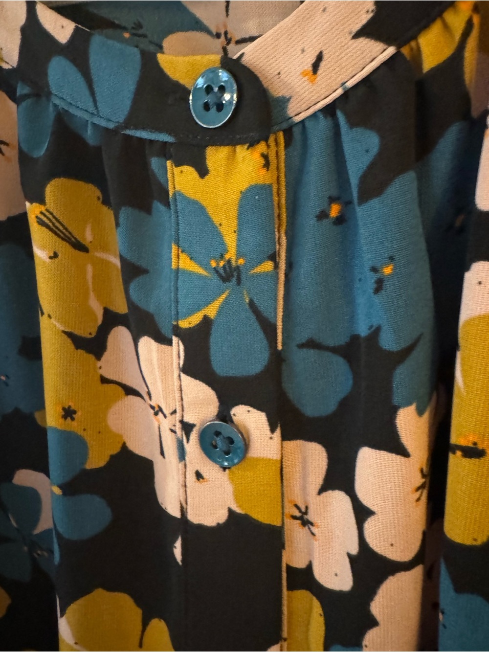 CAbi Women's Favorite Floral Blouse Top Multi Color Boho Size Medium - Picture 12 of 12